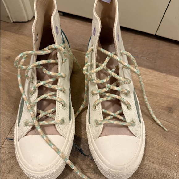 Converse Women’s High-Tops - Cream and Teal - worn once - Picture 2 of 3